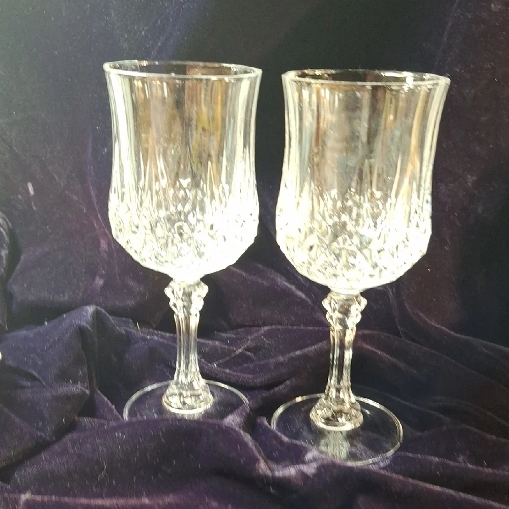 Elegant Crystal Pair Wine Glass Set of 2